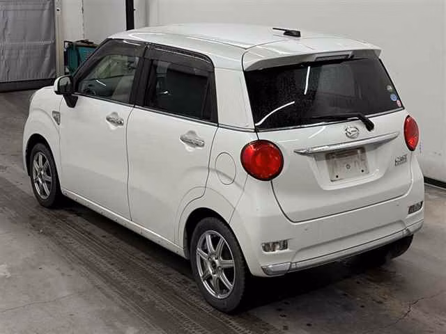 DAIHATSU CAST