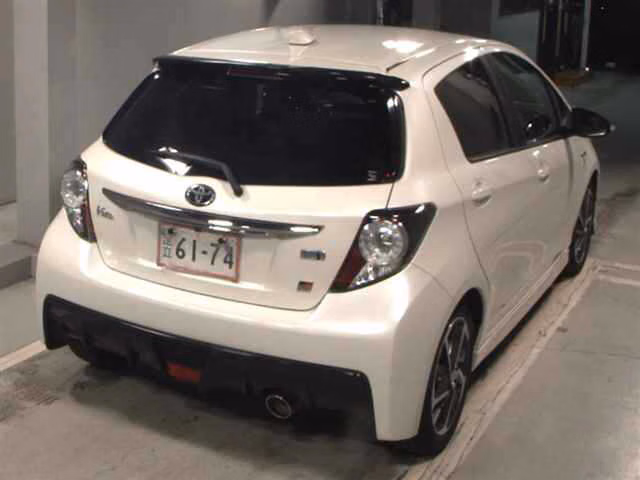 TOYOTA VITZ