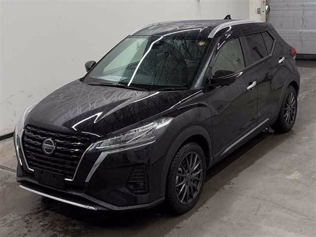 NISSAN KICKS