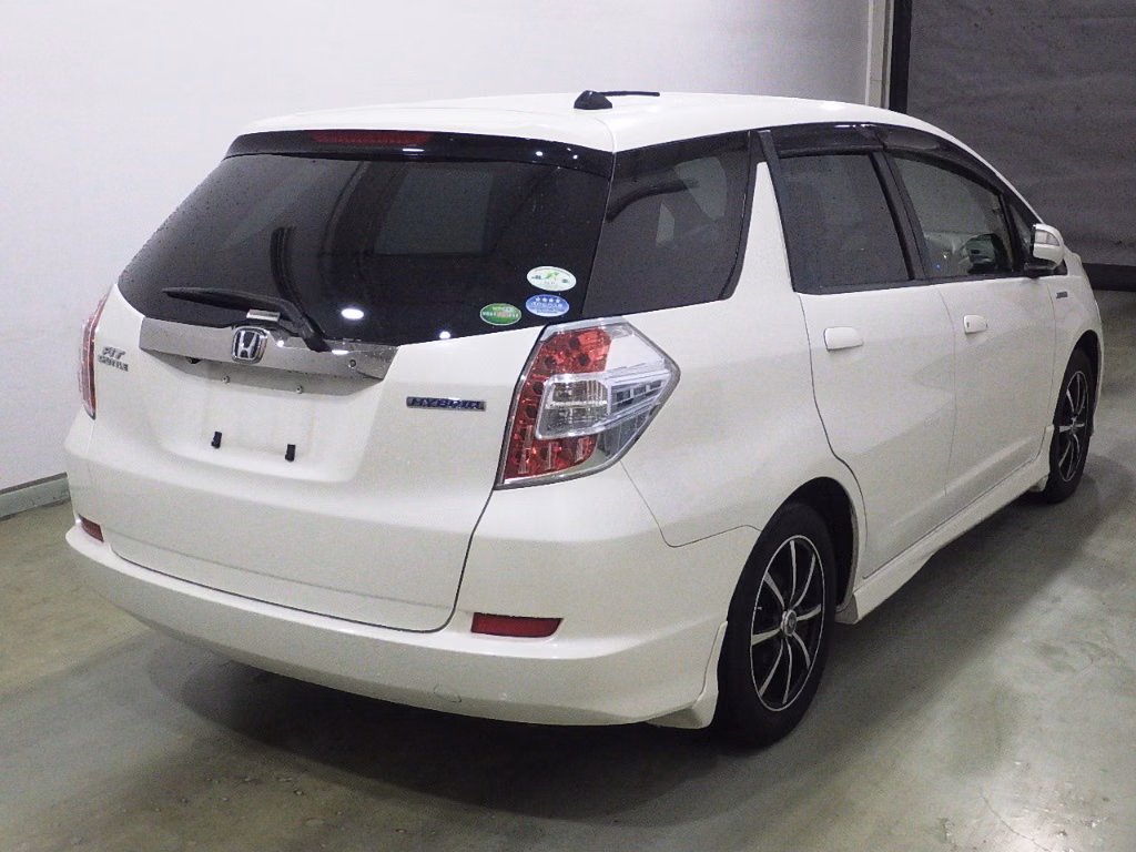 HONDA FIT SHUTTLE