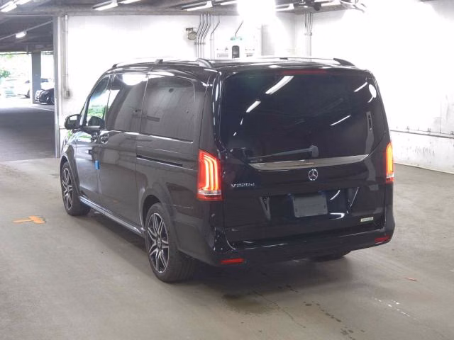 MERCEDES-BENZ V-CLASS