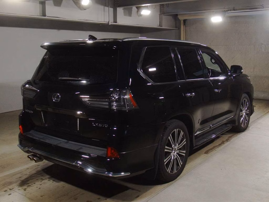 LEXUS LX570