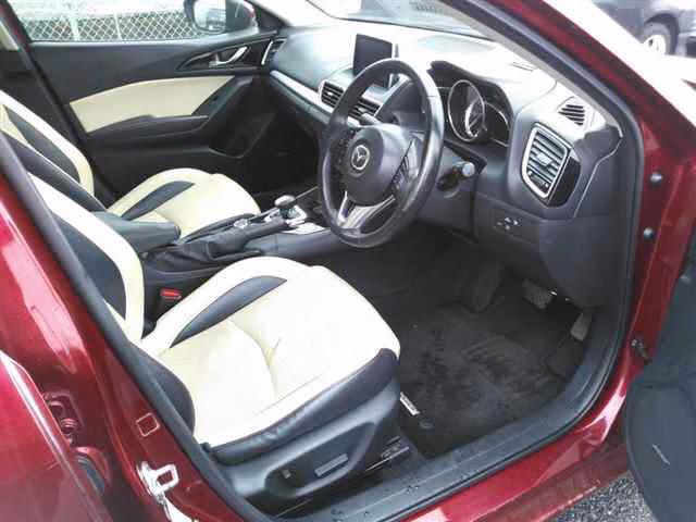 MAZDA AXELA