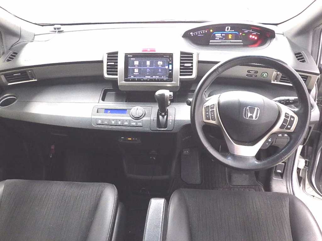 HONDA FREED SPIKE
