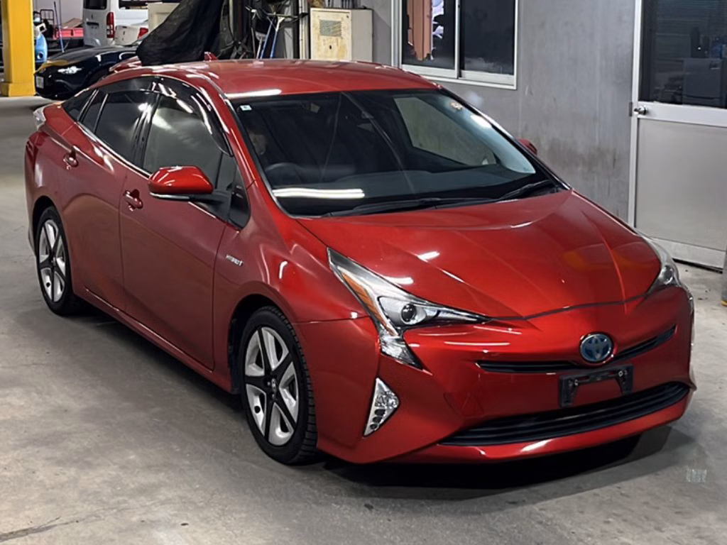 TOYOTA PRIUS