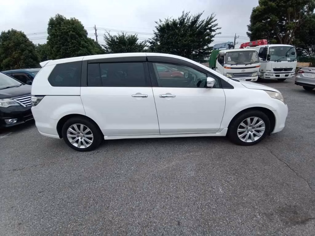 MAZDA MPV