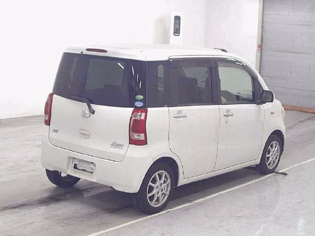 DAIHATSU TANTO EXE