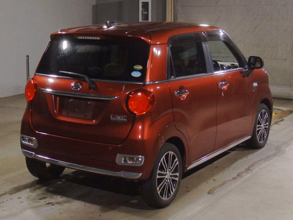 DAIHATSU CAST