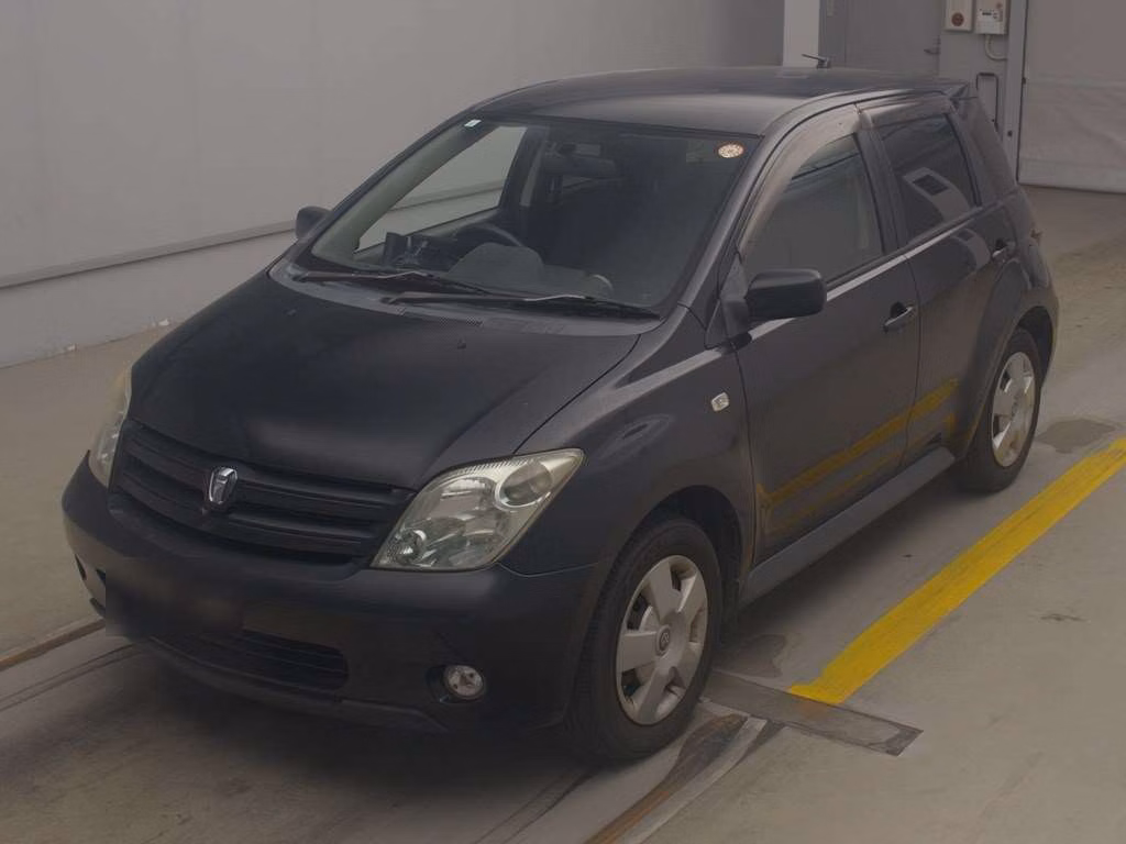 TOYOTA IST