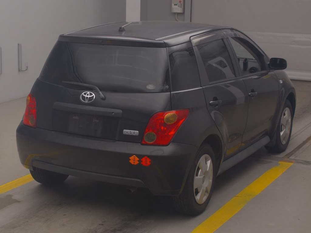 TOYOTA IST