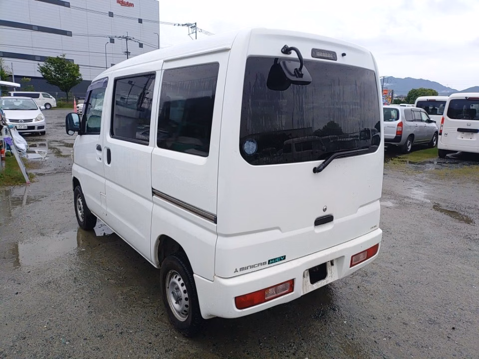 MITSUBISHI MINICAB MIEV