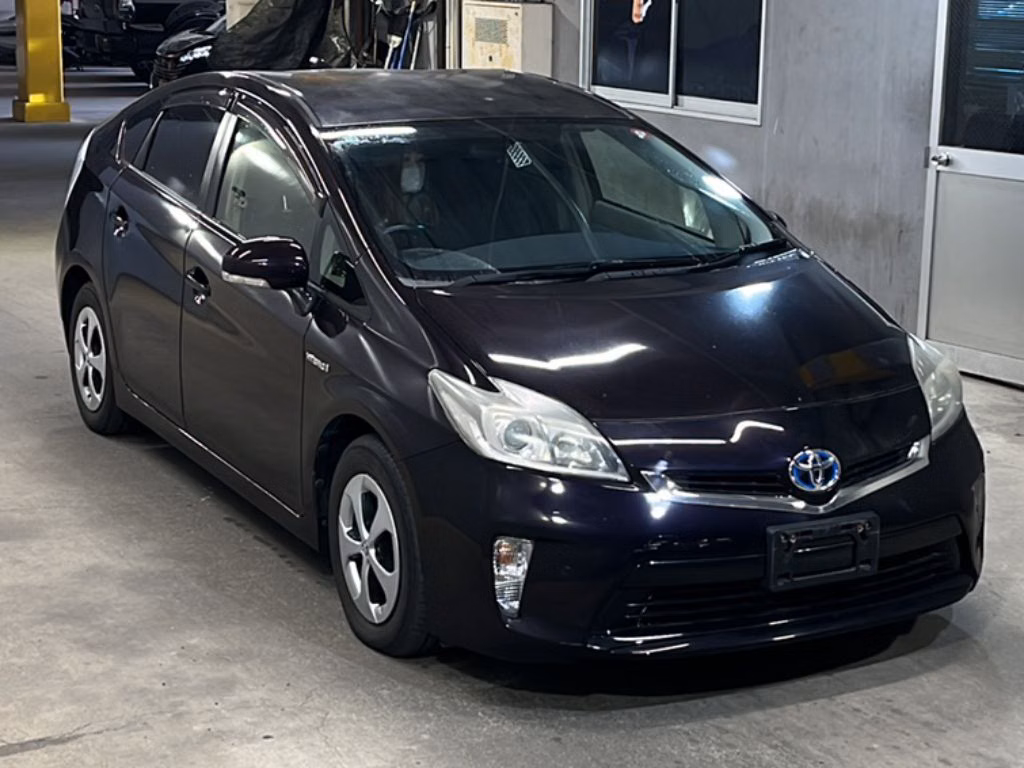 TOYOTA PRIUS