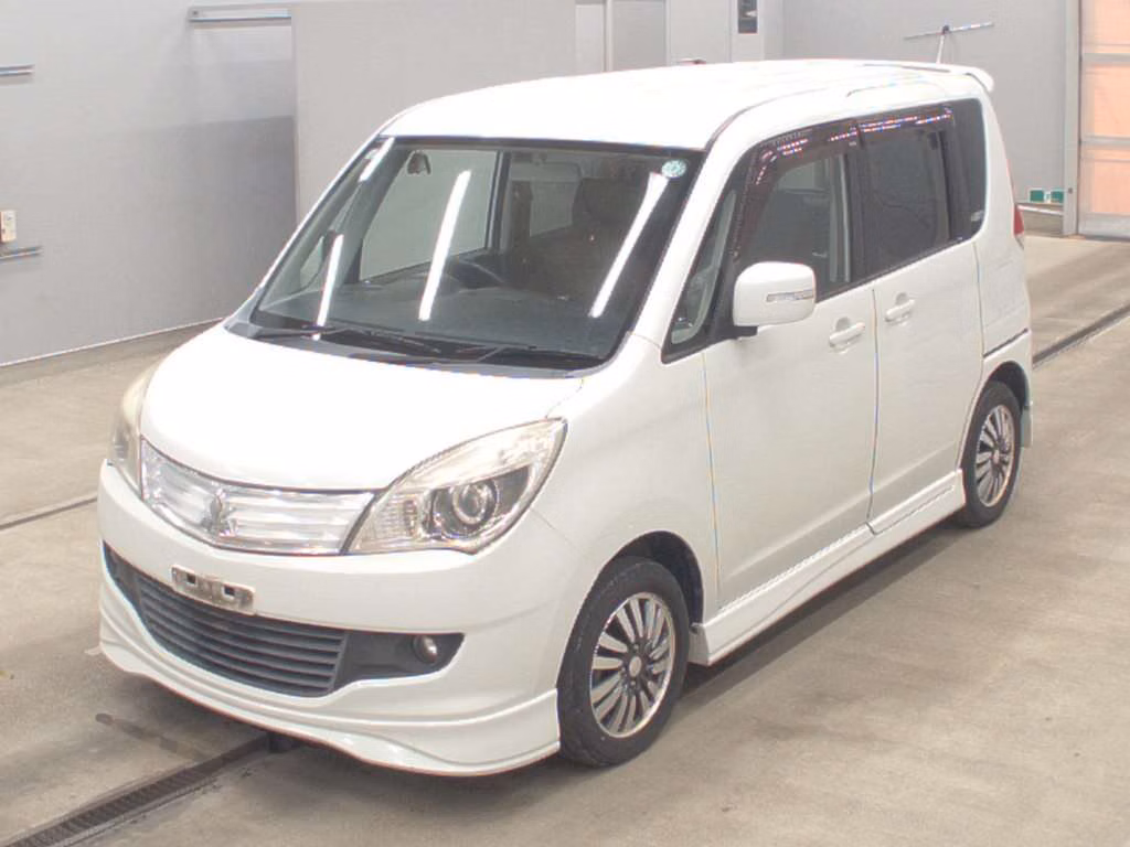 MITSUBISHI DELICA D:2