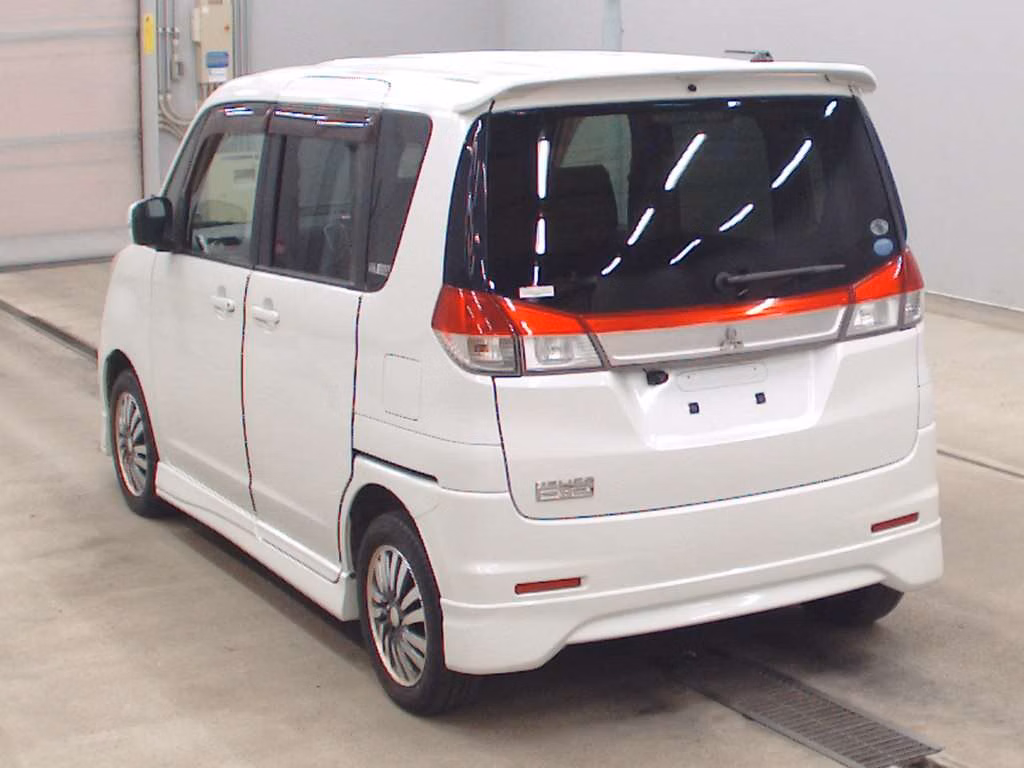 MITSUBISHI DELICA D:2