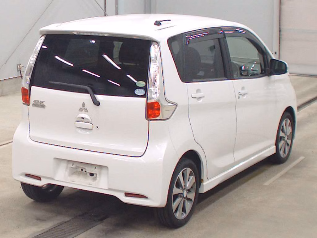MITSUBISHI EK CUSTOM