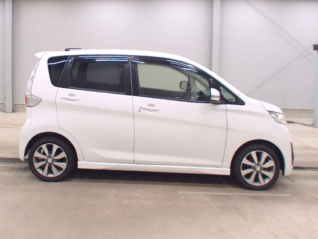 MITSUBISHI EK CUSTOM