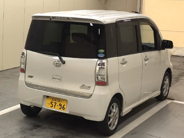 DAIHATSU TANTO EXE