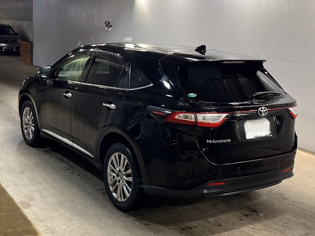 TOYOTA HARRIER