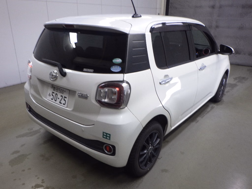 DAIHATSU BOON