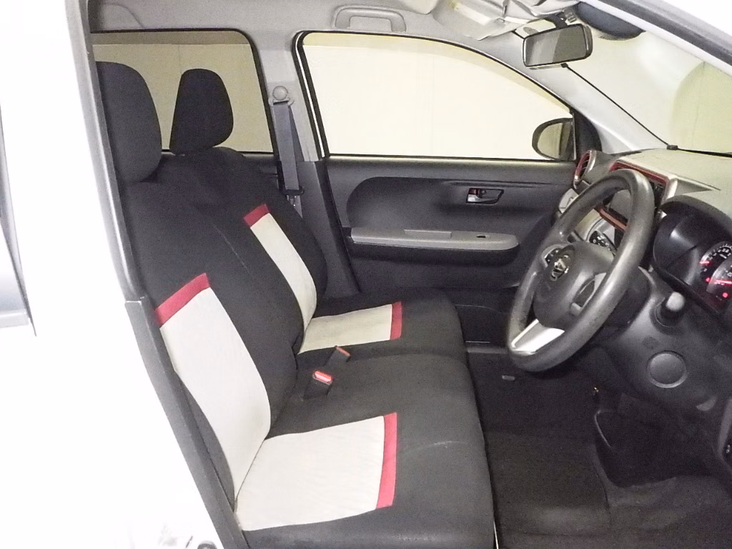 DAIHATSU BOON
