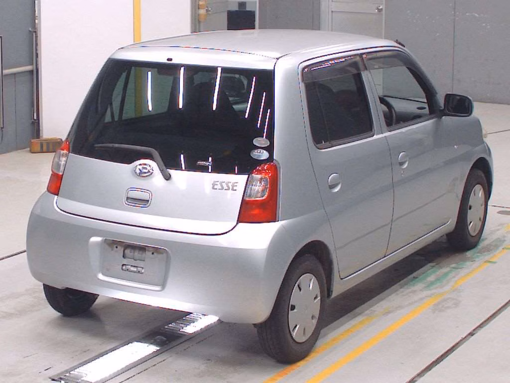 DAIHATSU ESSE