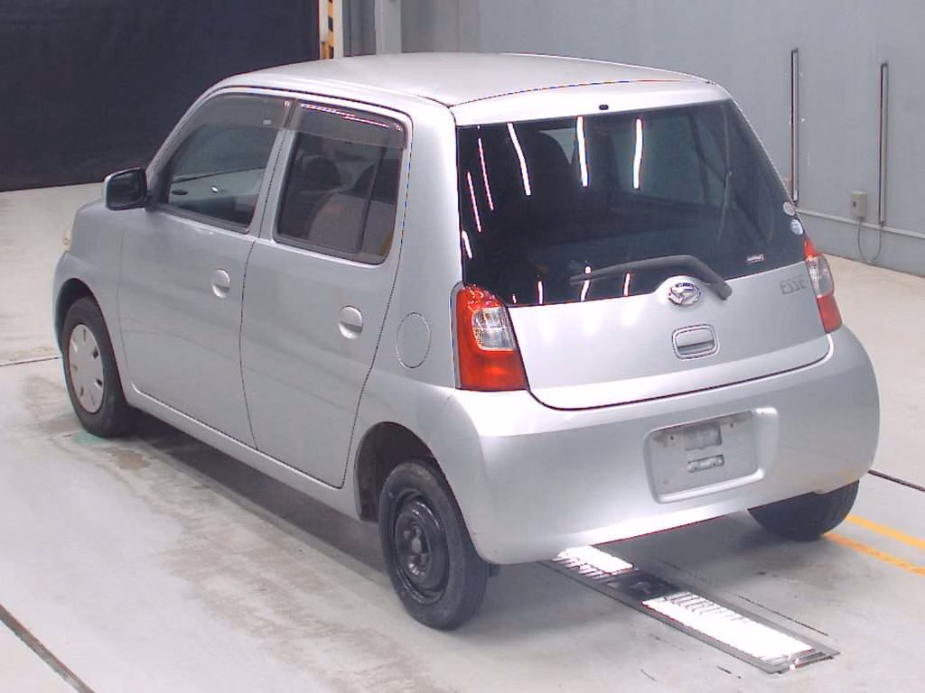 DAIHATSU ESSE