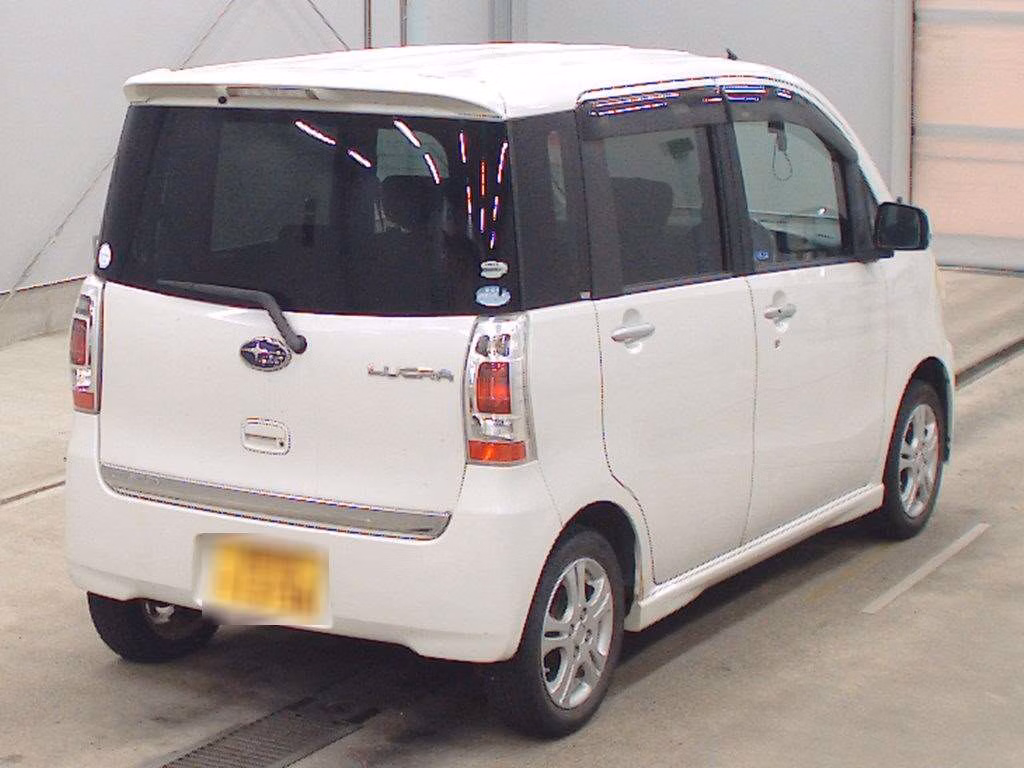 SUBARU LUCRA
