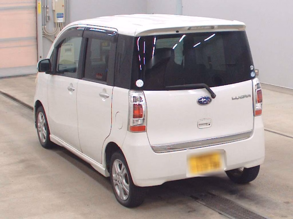 SUBARU LUCRA