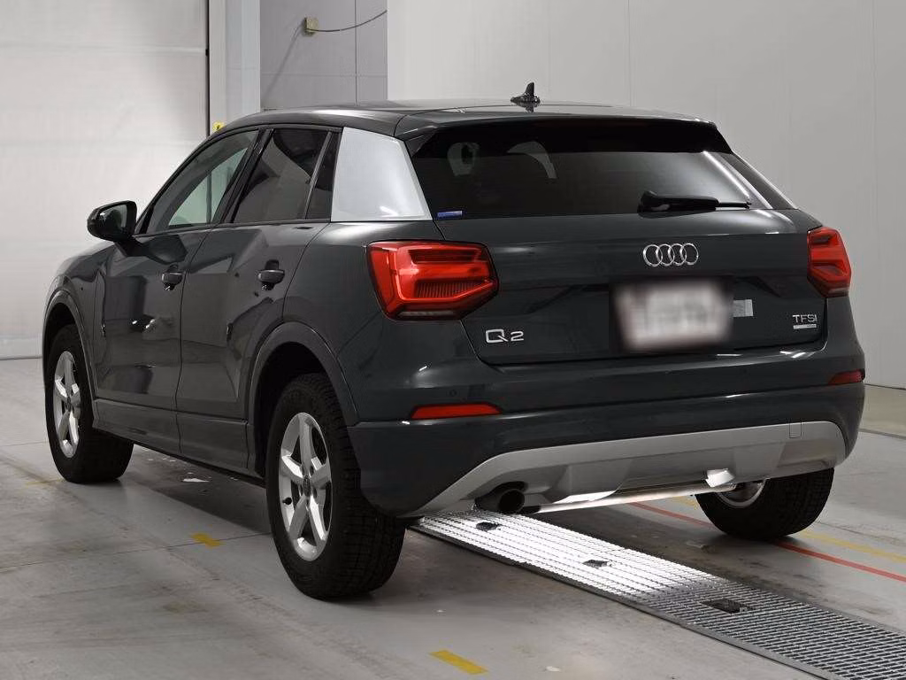 AUDI Q2