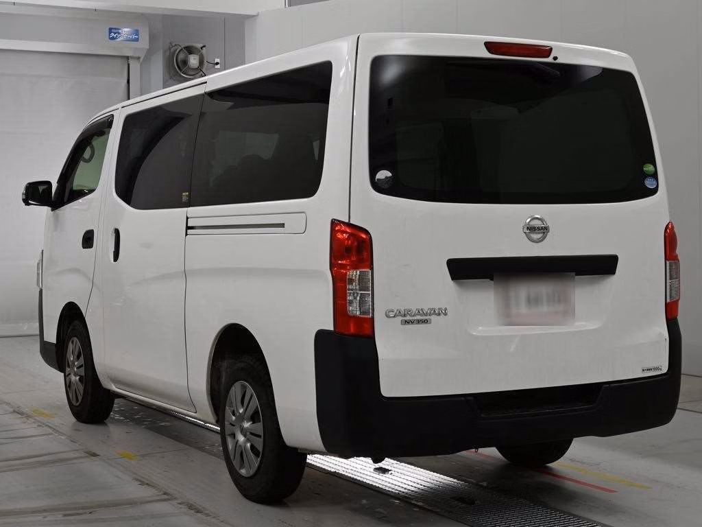 NISSAN NV350 CARAVAN