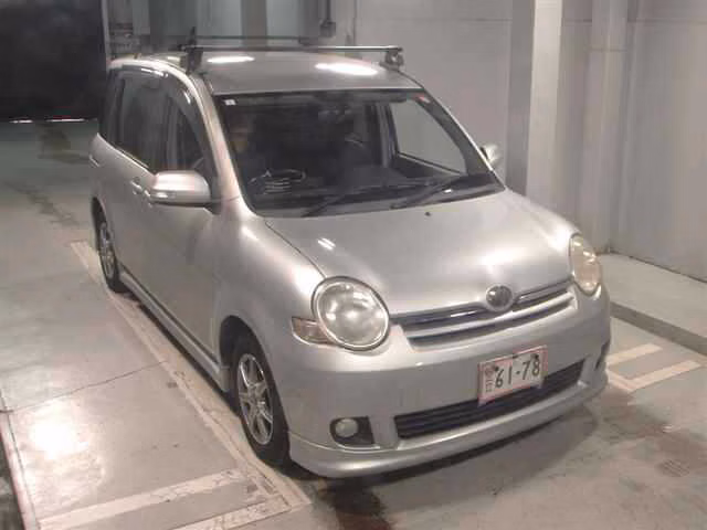 TOYOTA SIENTA