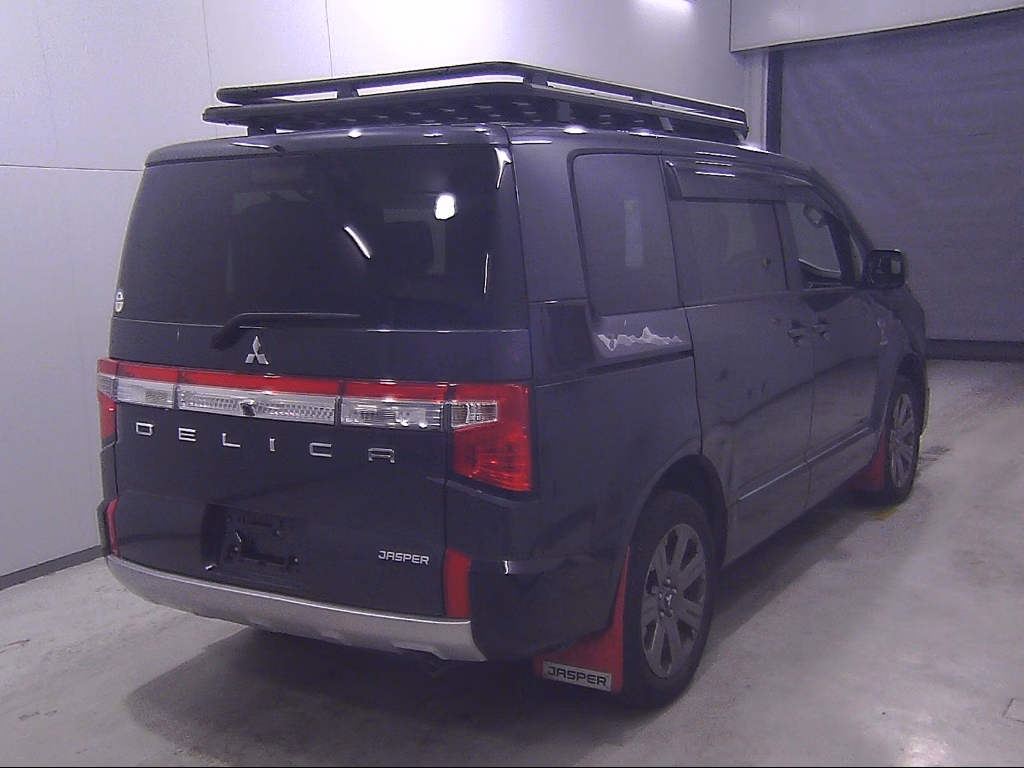 MITSUBISHI DELICA D:5