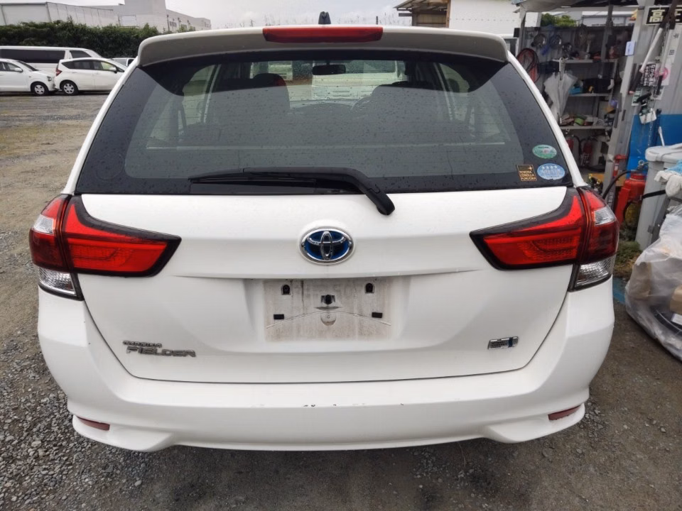 TOYOTA COROLLA FIELDER