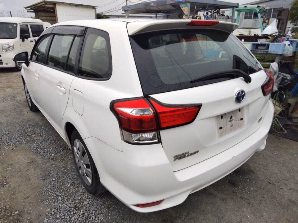 TOYOTA COROLLA FIELDER