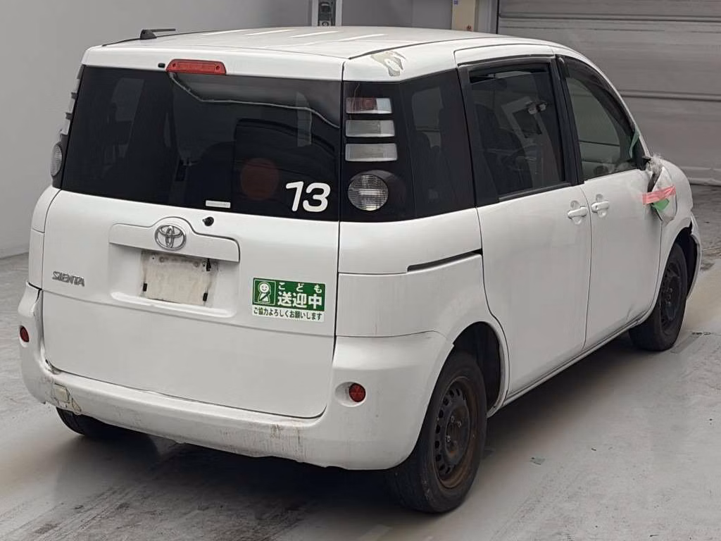 TOYOTA SIENTA