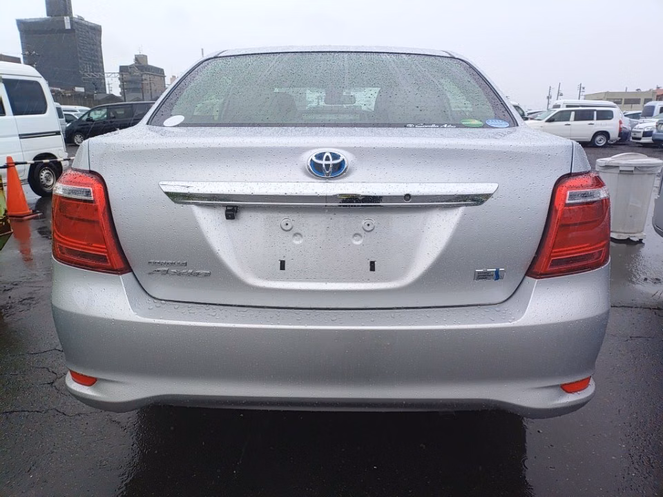 TOYOTA COROLLA AXIO
