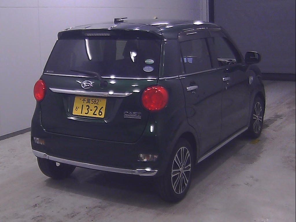 DAIHATSU CAST