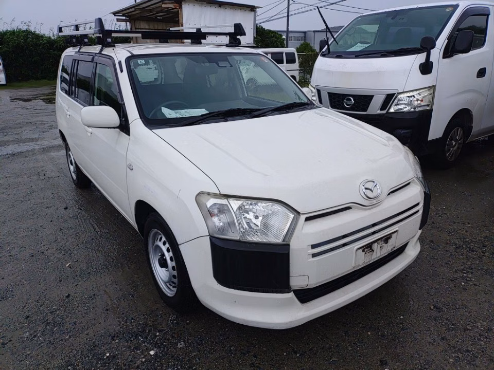 MAZDA FAMILIA