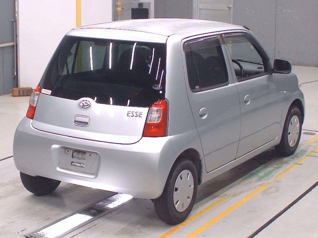 DAIHATSU ESSE