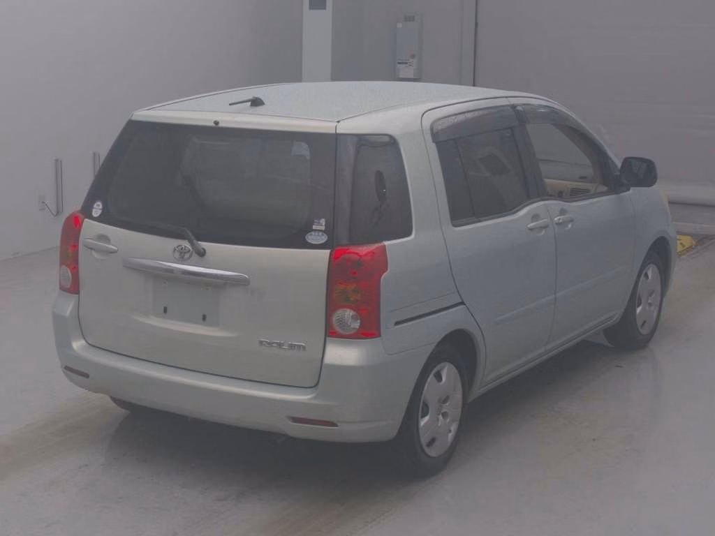 TOYOTA RAUM