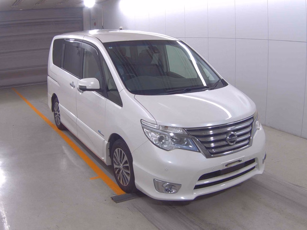 NISSAN SERENA