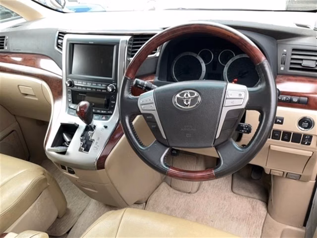 TOYOTA ALPHARD