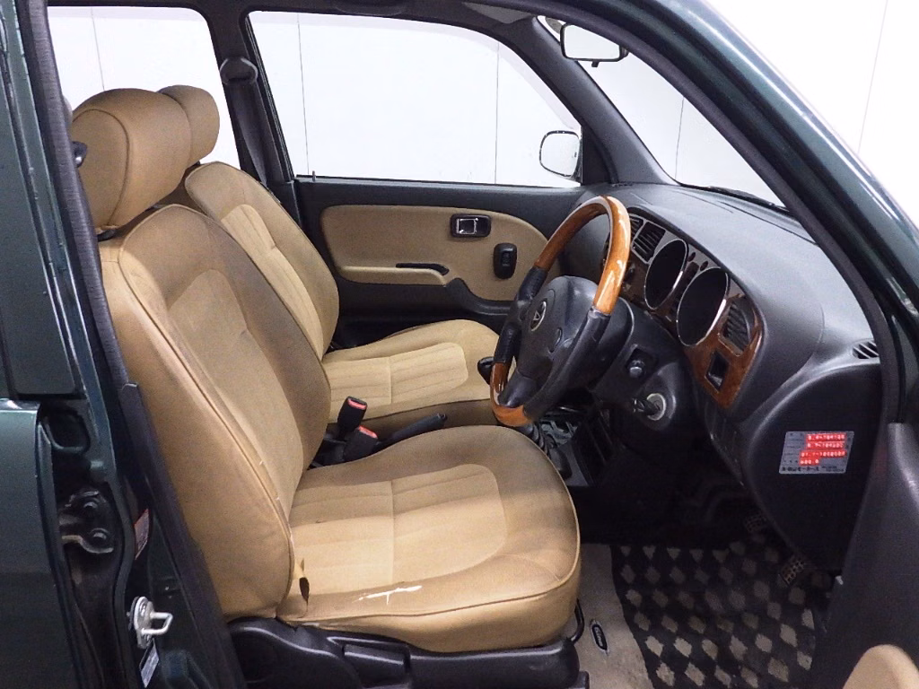 DAIHATSU MIRA GINO