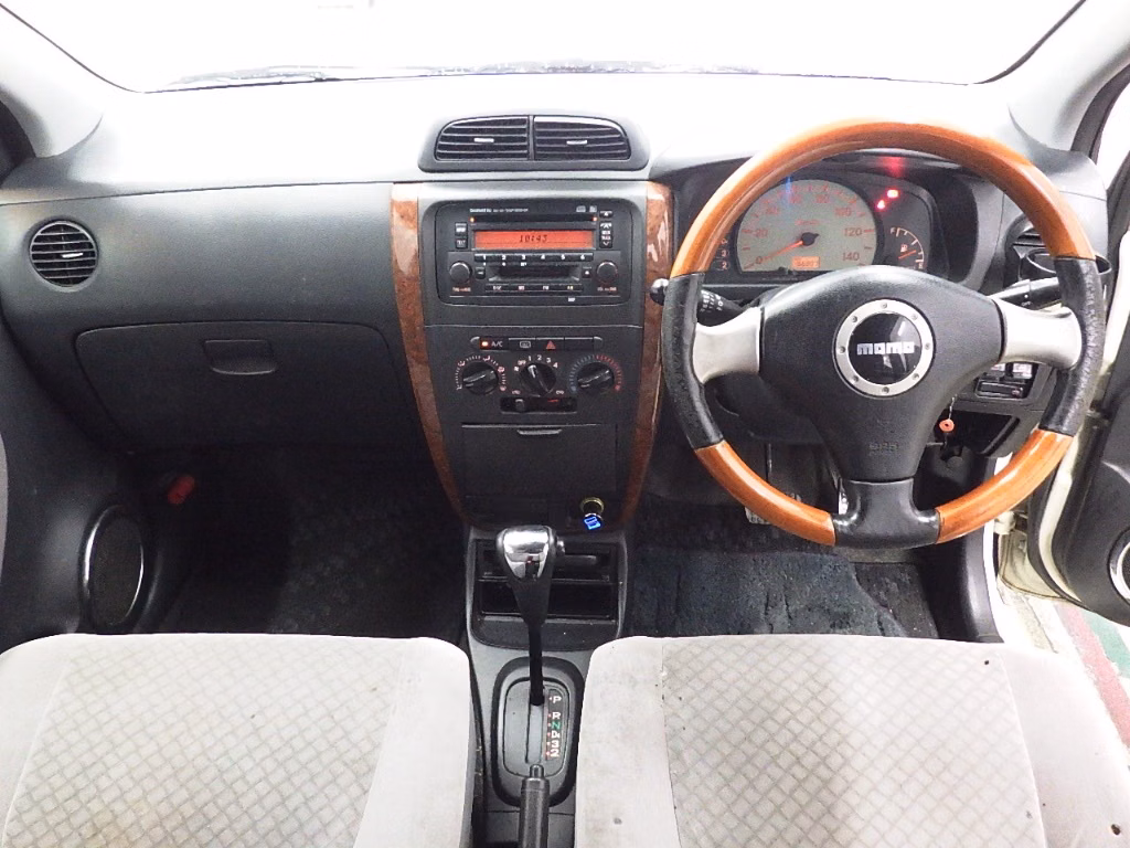 DAIHATSU MIRA AVY