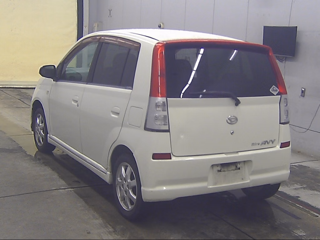 DAIHATSU MIRA AVY