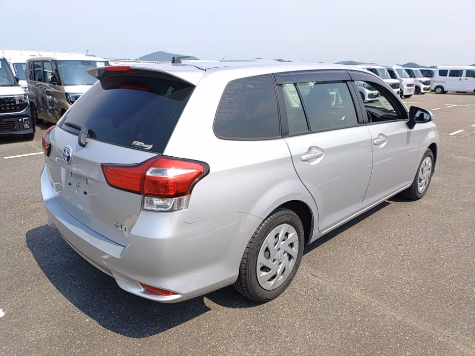 TOYOTA COROLLA FIELDER