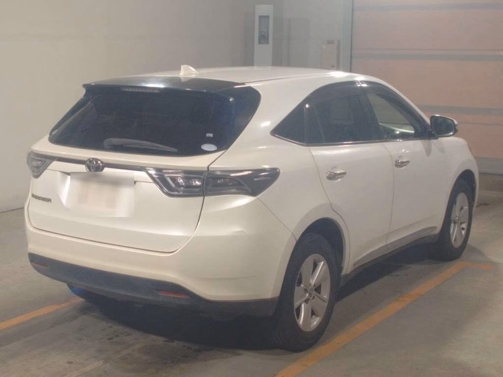 TOYOTA HARRIER