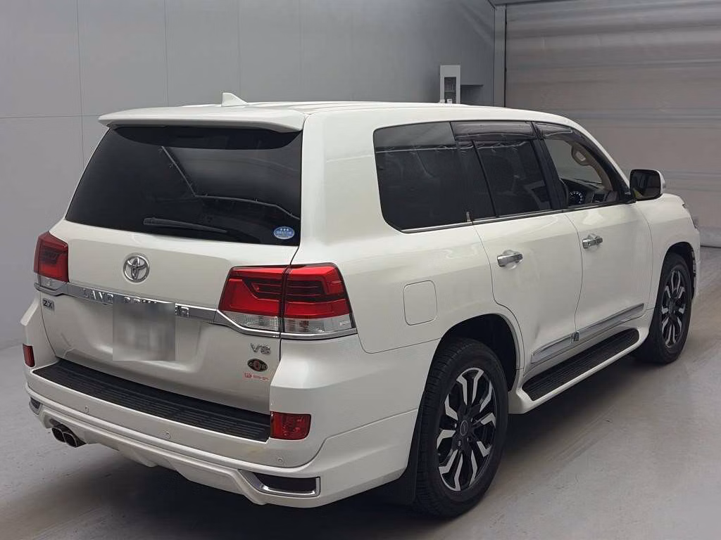 TOYOTA LAND CRUISER