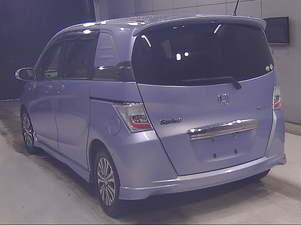 HONDA FREED SPIKE