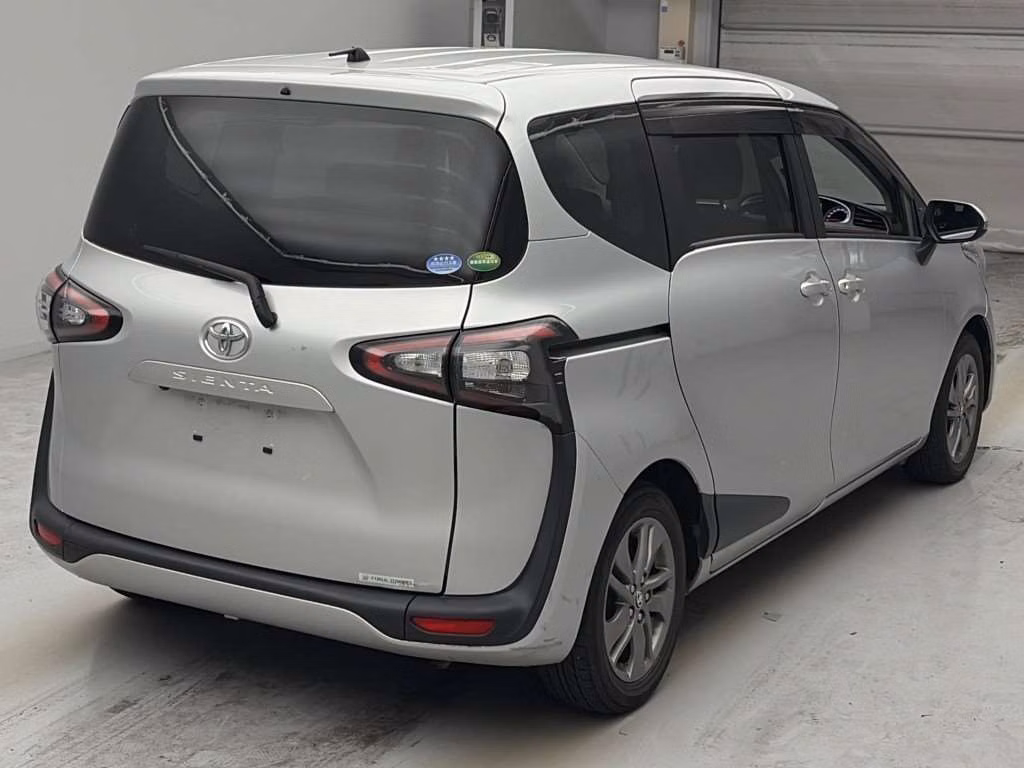 TOYOTA SIENTA